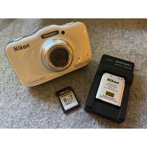 Nikon Digital Camera Coolpix S32 13.2MP Underwater White Tested